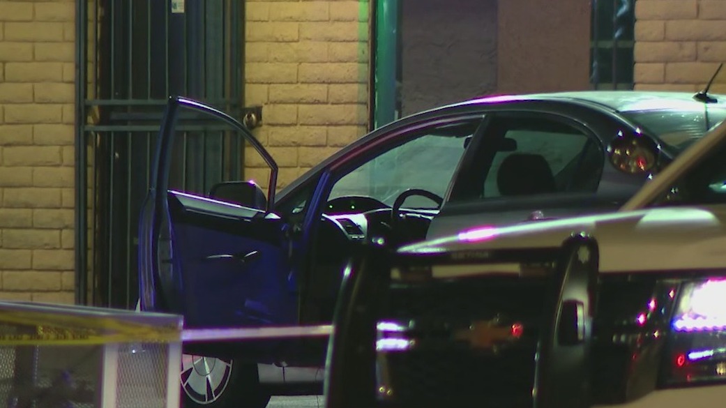 Suspect sought in early morning argument turned homicide in Phoenix